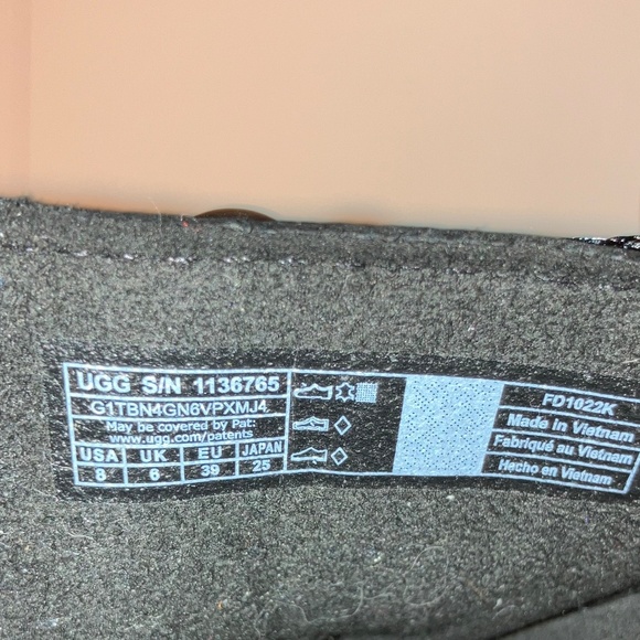 UGG Ashton Lug Black Size 8 Sandal Platform Chunky Slide Leather Nubuck - Picture 4 of 4